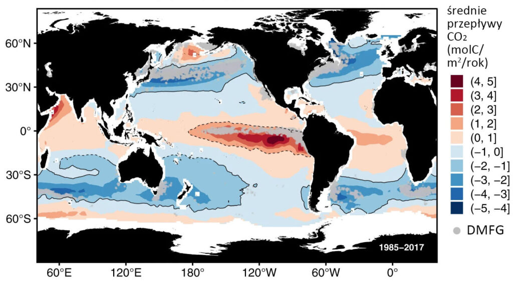 Mapa: przepływy CO2 między powietrzem a oceanami w latach 1985-2017.