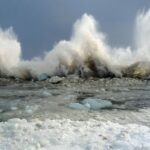 Jak lód morski wpływa na&nbsp;fale i&nbsp;chroni plaże?