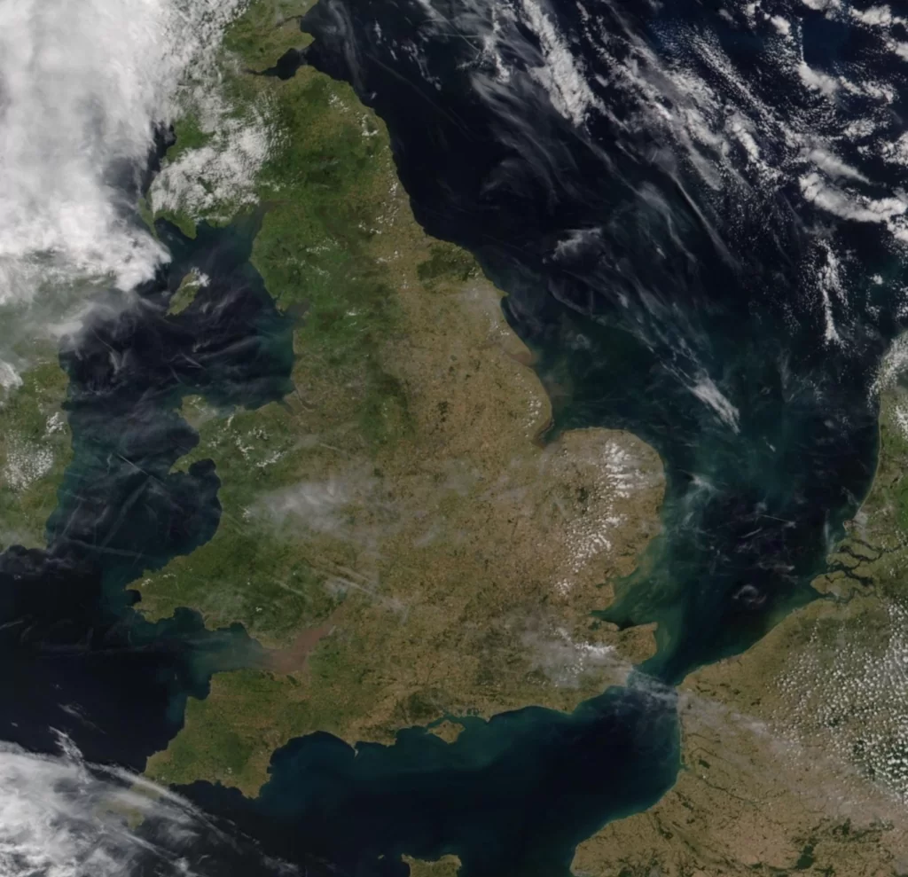 Zdjęcie satelitarne: Wielka Brytania 16 lipca 2022. 